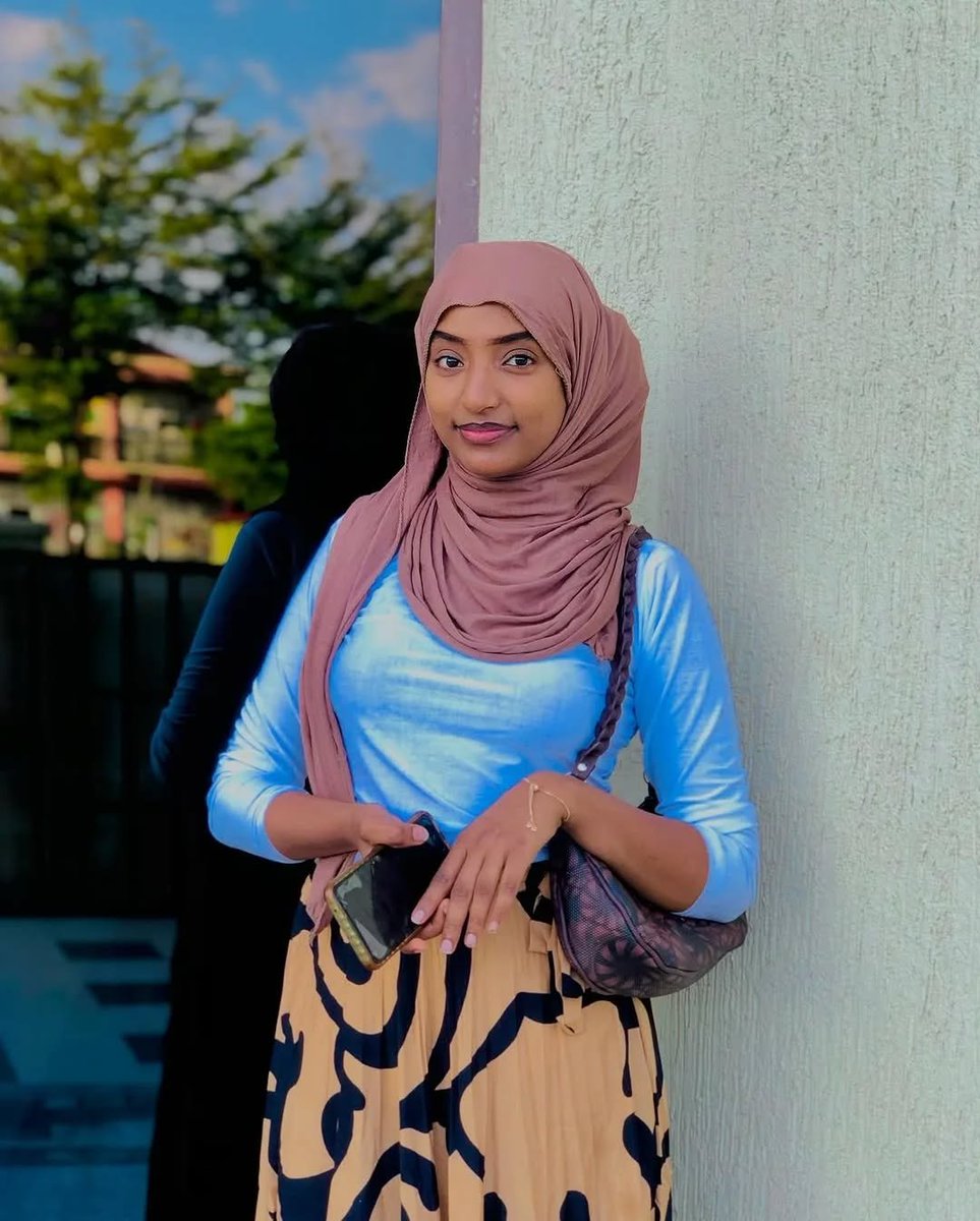 Yusrah_yusuff's tweet photo. Hello https://t.co/7WCY6oxrdI