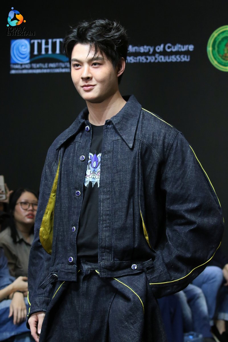 todayentth's tweet photo. “เซ้นต์ ศุภพงษ์” ร่วมเดินแบบในงาน "Bangkok International Fashion Week 2026"

SAINT AT SIAM CENTER BIFW26
#SiamCenterBIFW2026xSAINT

#SiamCenterBIFW2026 #BIFW2026 #SiamCenter
#Saint_sup #เซ้นต์ศุภพงษ์ https://t.co/tMeG0KG987