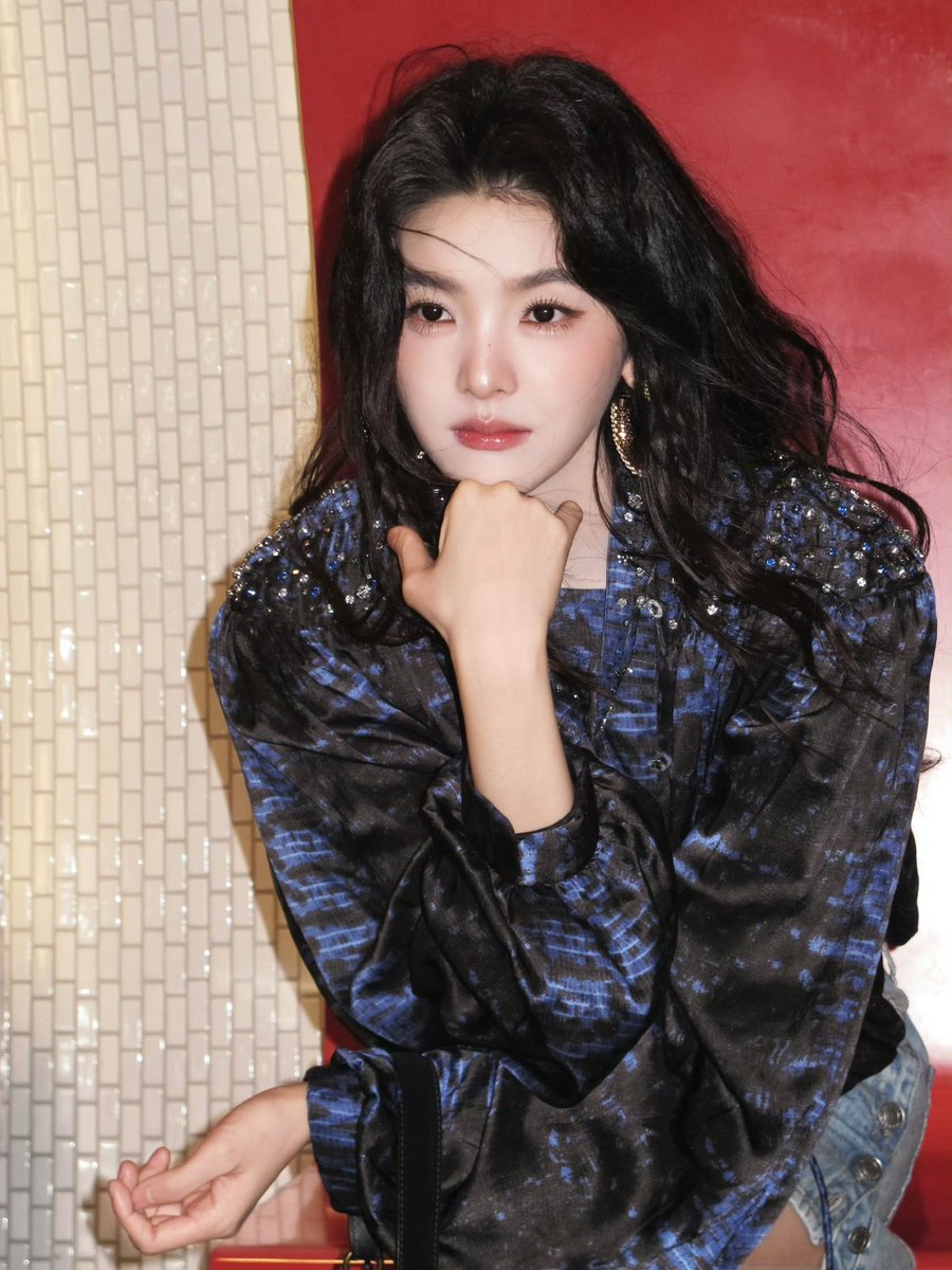 ruonanfiles's tweet photo. 📸 261002 Zhang Ruonan Studio Update for Isabel Marant Paris Fashion Week

ZHANG RUONAN ATTENDS ISABEL MARANT PFW 
#ZhangRuonan #ZhangRuonanxIsabelMarant #IsabelMarantSS27 https://t.co/O5aRF2H79Z