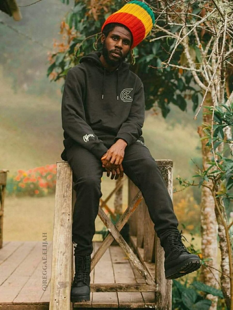 Jah_Ciple's tweet photo. Black Is Beautiful
Chronixx https://t.co/YWaVzKHPNh