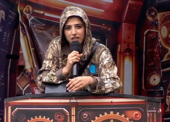 dilberkhandhad1's tweet photo. Star of todays episode

#LoveGill https://t.co/DzUJZiZKsH
