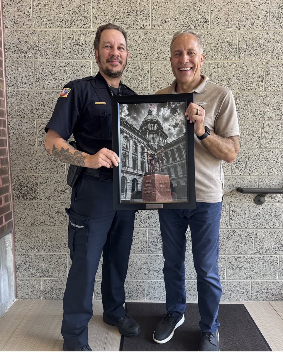 SenatorBalkema's tweet photo. Another stop recognizing the men and women who serve our communities every day!

I was proud to present the Illinois Senate Police Memorial plaque to the Streator Police Department and thank their officers for the work they do to protect and serve. https://t.co/bpoL75HiaJ