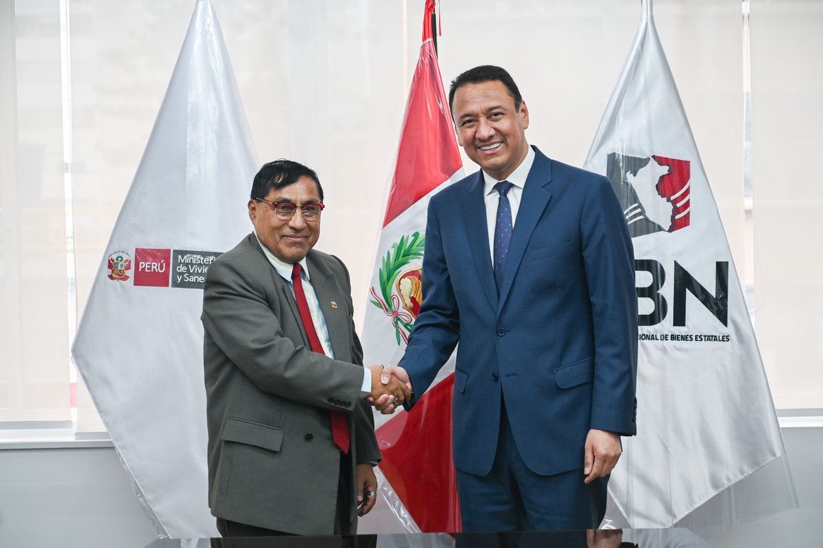 sbn_peru's tweet photo. ✅#SBNInforma
📣Apostamos por el bienestar de los que más lo necesitan.
☝Esta mañana el Superintendente de la SBN, Angel Manero Campos, recibió al senador Saúl Armacanqui Morales y, a dirigentes de la unidad comunal de vivienda N° 20 de la zona A de Huaycán. (1/2) https://t.co/IjBnzNjdLf