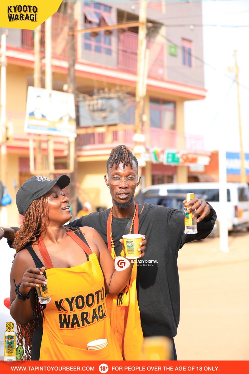 GalaxyFMUg's tweet photo. Kibumbiro streets have officially accepted the new taste of Kyooto Waragi 

#ZzinaLifeStyle | #KyootoGin | #StrongStartSmoothFinish https://t.co/J4SvLsFz1D