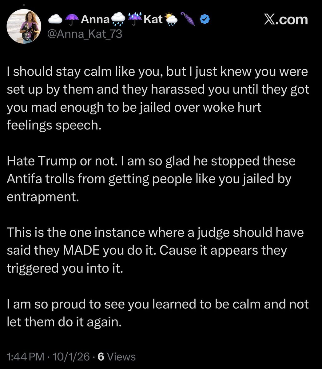 MarcoEsquaxw7f's tweet photo. @Mindyobizziness @Anna_Kat_73 @freejamesfields @ProudArmymom66 She is full blown crazy. Since when is Daniel CALM https://t.co/4ez31JcLXN