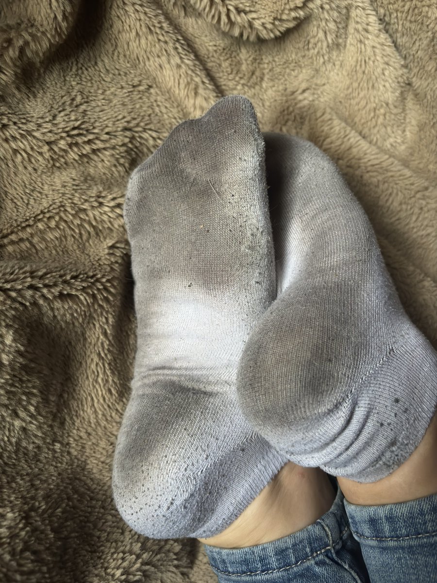 simp4meave's tweet photo. Would you sniff? https://t.co/7yPvKWmAKT