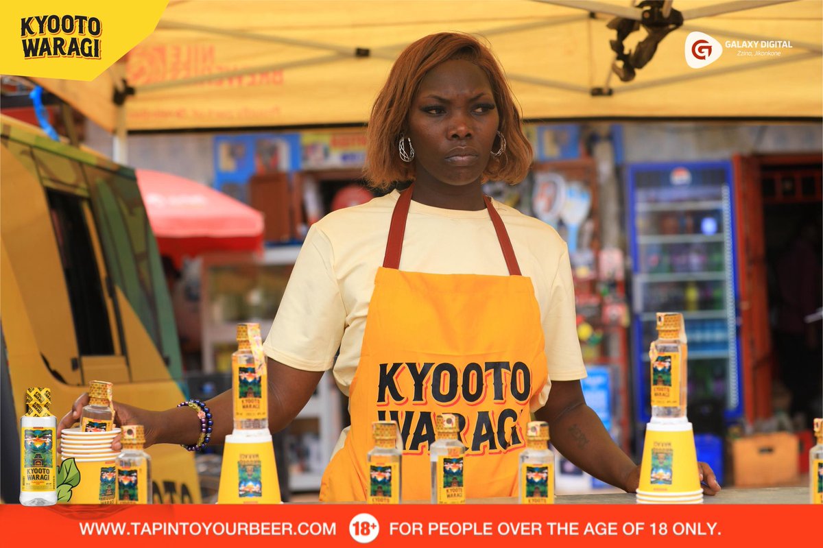 GalaxyFMUg's tweet photo. Great people. Great moments. One unforgettable Kyooto Waragi 🚀 

#ZzinaLifeStyle | #KyootoGin | #StrongStartSmoothFinish https://t.co/WRa0gbEZyC