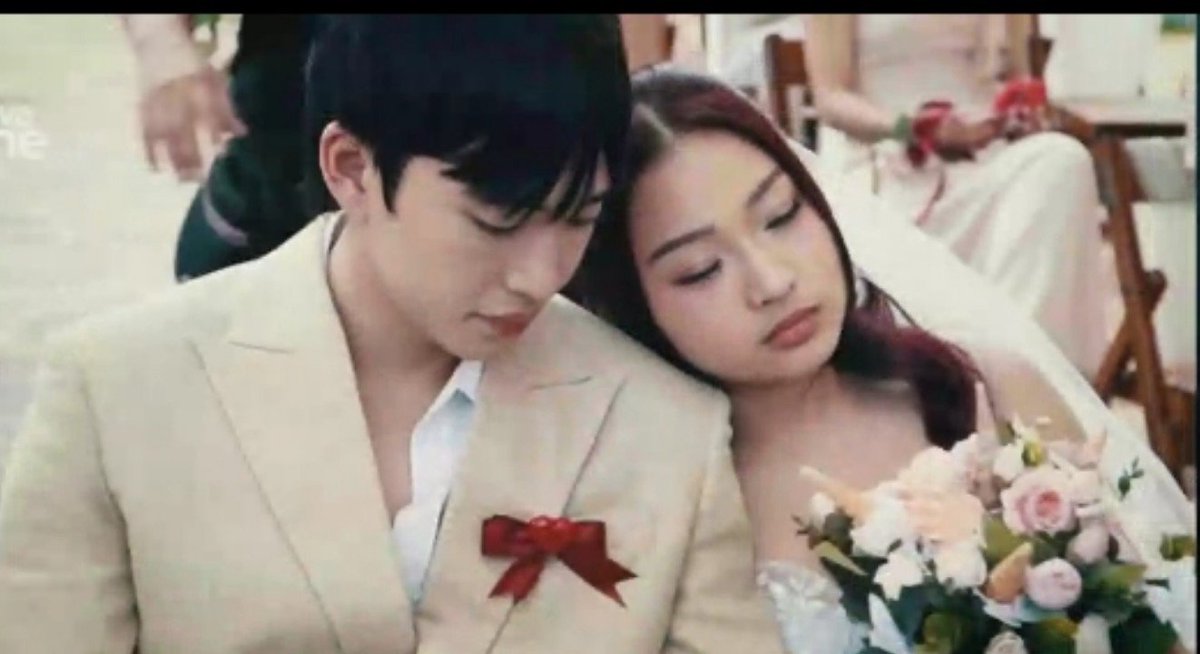 __allforjaja's tweet photo. sde ng wedding ng dralys 🥺 😭 

#DAPTheReunion https://t.co/29fFlLQ9Qa