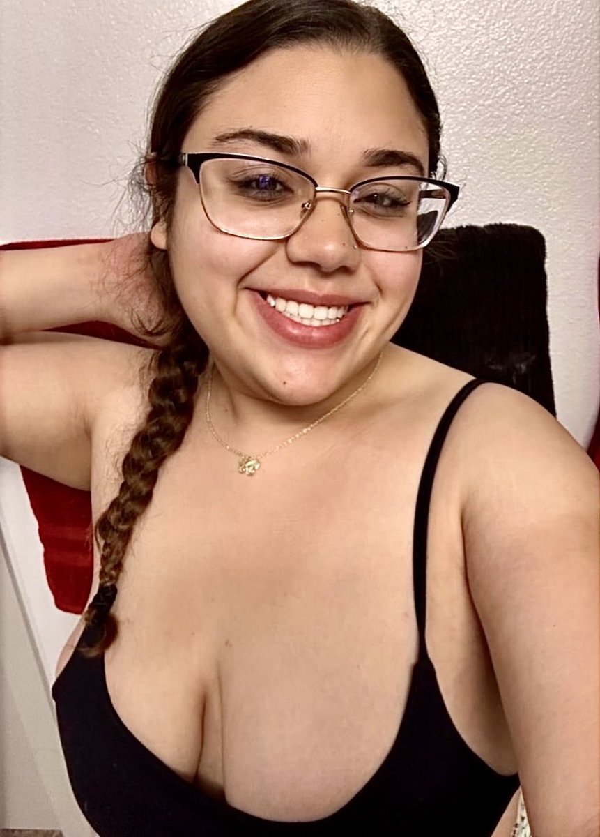 Hardboy930's tweet photo. Slutty latina exposed by his cuck bf🤤 https://t.co/TSa6HmF7WP
