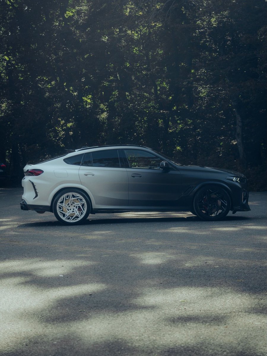 TheAutoHub's tweet photo. BMW X6 M Competition https://t.co/wwIDxlQKj3
