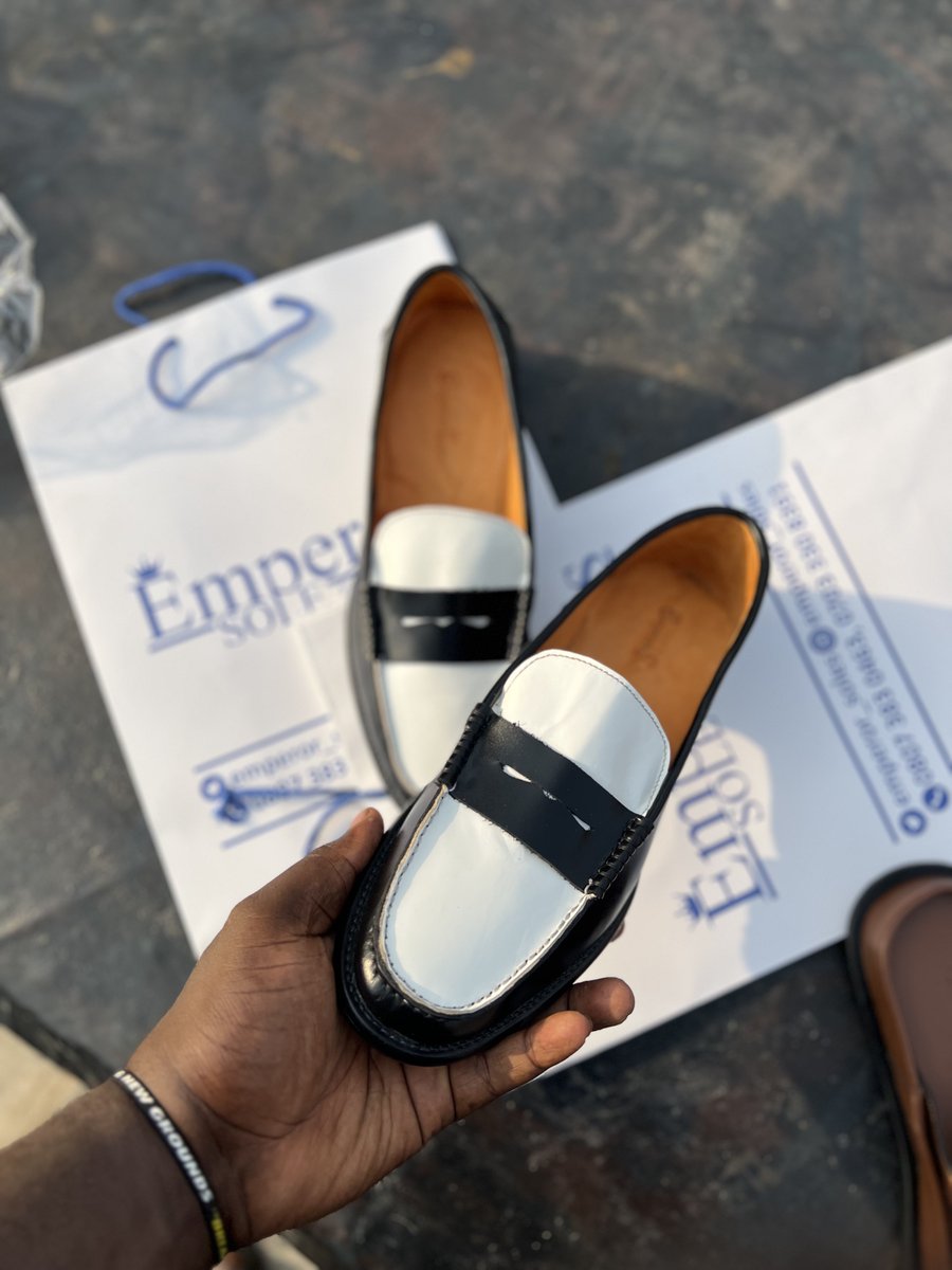 Emperorssole's tweet photo. @yankeeplug_ Hello Yankee, happy birthday in advance!

At Emperor’s Sole, we specialise in handcrafted leather fashion, from shoes, palms and half-shoes to bags, belts, wallets &amp; leather bracelets.

We’d love the opportunity to collaborate with you &amp; I’ve attached some of our work below. https://t.co/w9tqgHSojz