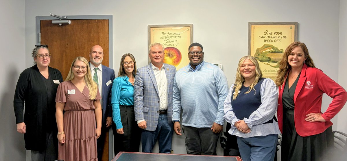 engageky's tweet photo. Shellie Baker, our Director of Communities Thriving VISTA, had an inspiring day with Chairman James Comer & @ServeKY #AmeriCorps programs discussing their vital impact in Kentucky! Together, we're making a difference in our communities! 💙 #ServiceMatters #CommunityImpact https://t.co/Q1421YOggf