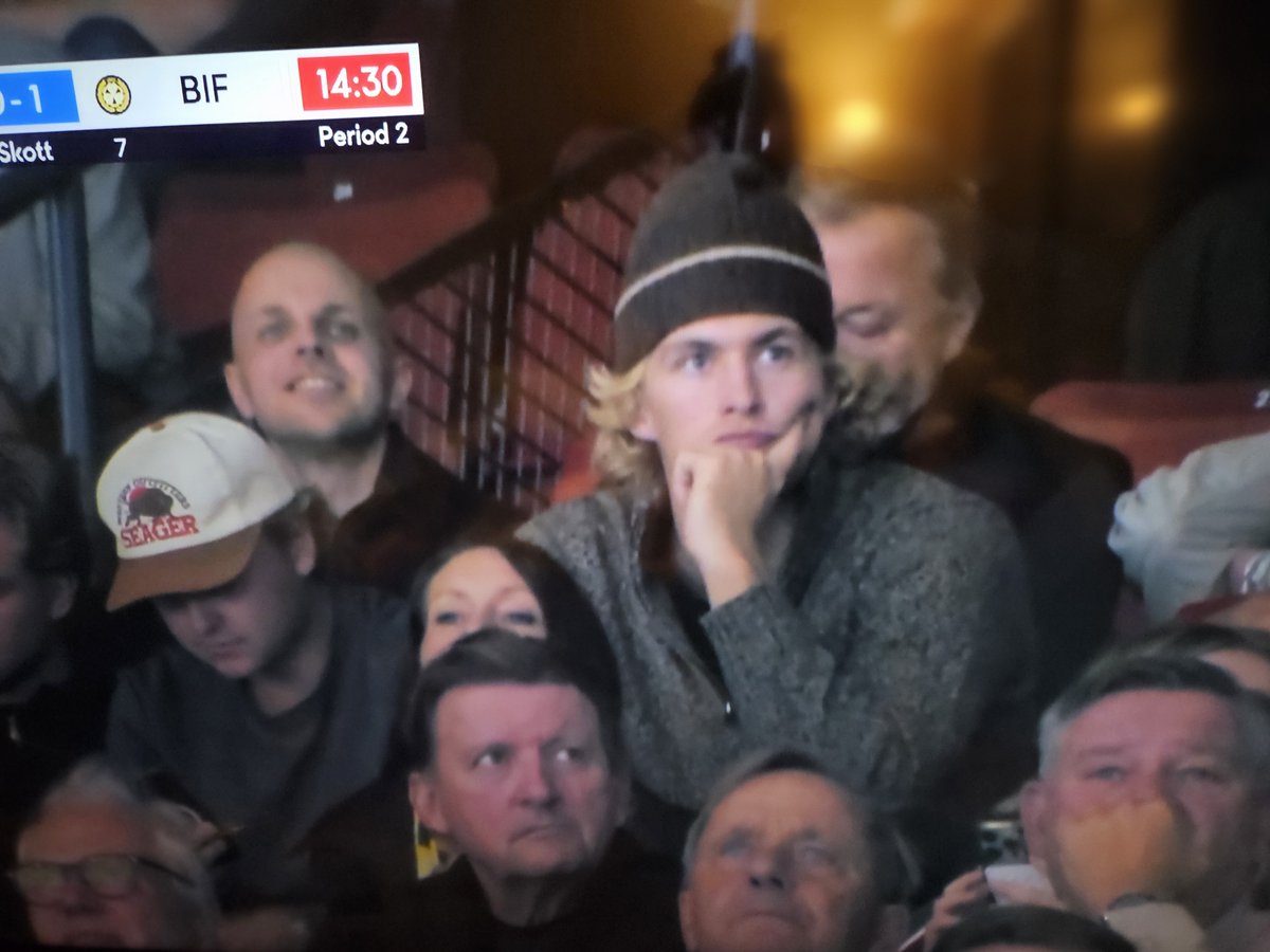 pharlooming's tweet photo. Simon Edvinsson watching Frölunda play in Gothenburg. Get your act together Detroit https://t.co/PHBqsXgEcQ