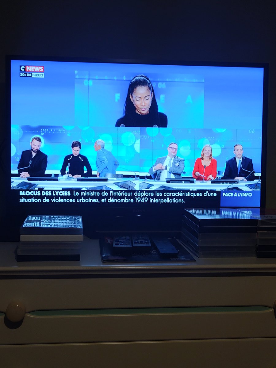 SylvainRoyanna3's tweet photo. #Facealinfo une très bonne et instructif émission, un grand BRAVO et MERCI ma chère et magnifique reine de l'info préférée @christine_kelly et vos adorables mousquetaires, bon week-end et à lundi, vous me manquez déjà. https://t.co/4F9CCGhRmL