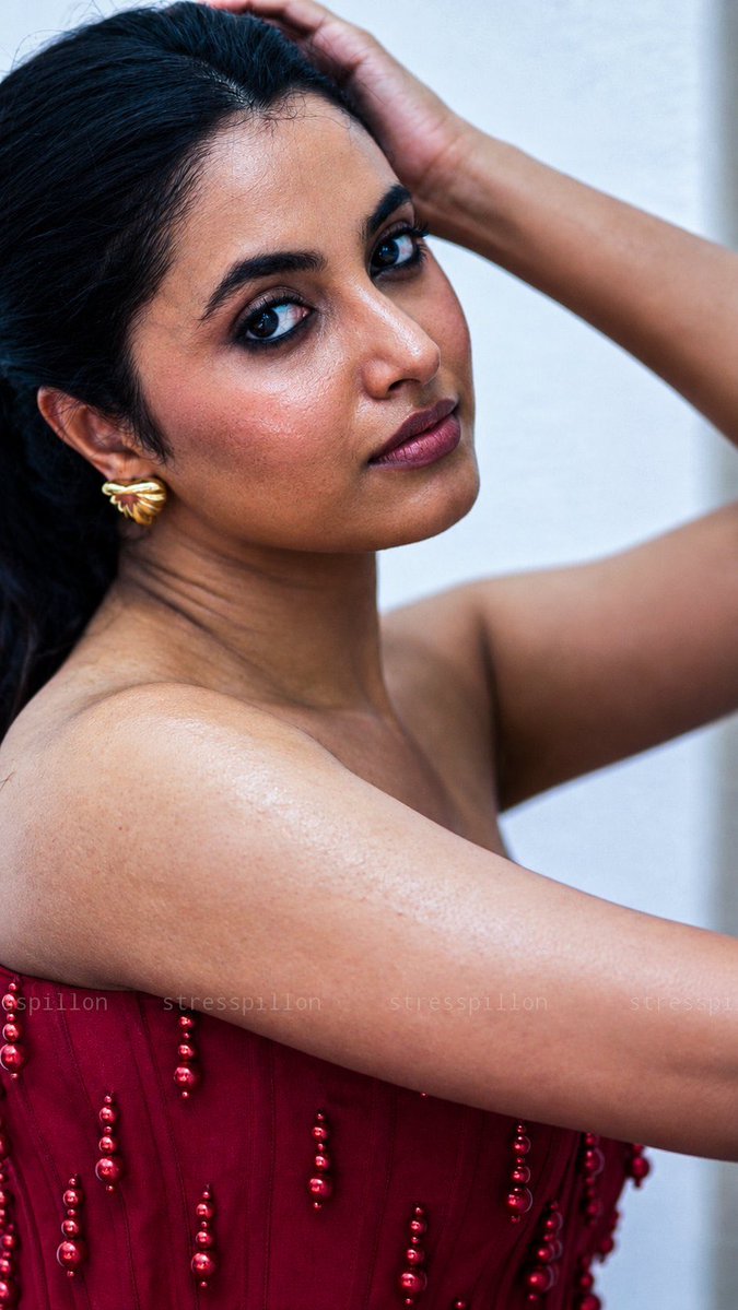 anjuveriyann's tweet photo. reponse for college mundaigal group is very good guys 🥵

especially i met some of my clg mates and nanga discuss panikitom enga clg mundaigala pathi adhu semma feel

unga clg mate kuda group la irkalam so dm fast to join with you age and college name !! repost must 💦 https://t.co/7xPQdxH6Md