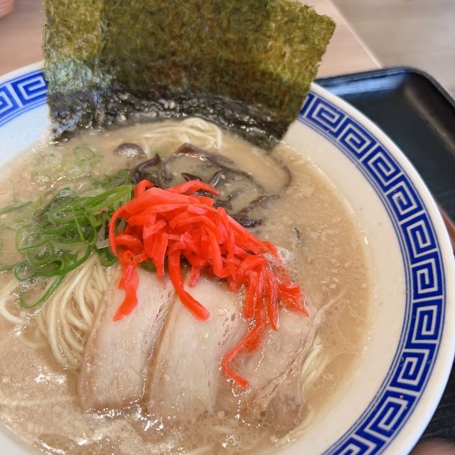 wa9works's tweet photo. 本日のパワーフードは　
豚骨ラーメン

#許し が
吉日のキーワード🌟

最高の金曜日を😉✨

白石著書リスト↓
https://t.co/dX1U8qCXHF https://t.co/yPUIUow72h