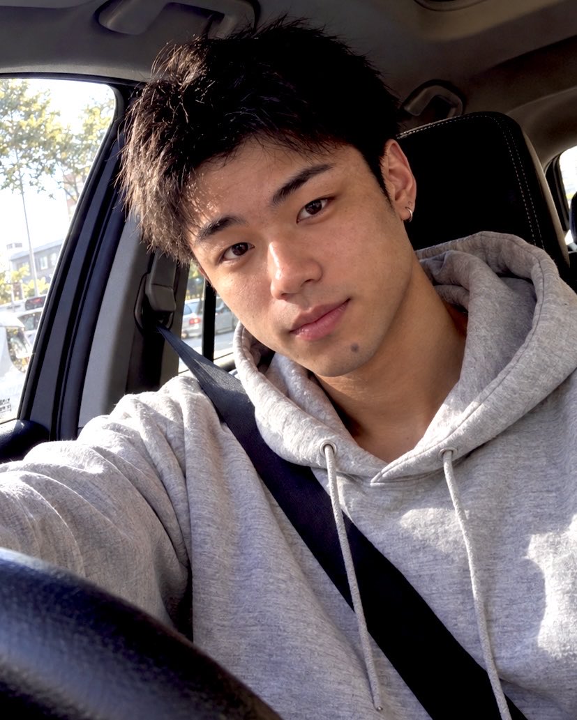Kids_toranosuke's tweet photo. 車乗ったら髪のセットがいい感じだったのに気づいた🌟 https://t.co/snfgl1dx8A