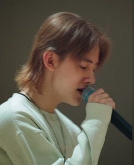 pinkseann's tweet photo. pulling that mullet back https://t.co/GXsWnESYkg