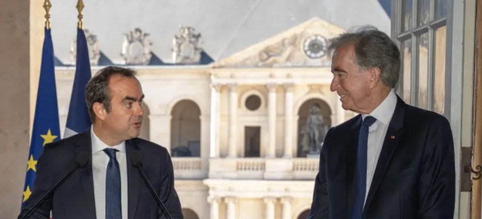 gabriel_zucman's tweet photo. Bonjour M. @SebLecornu , le budget que vous venez de présenter a le mérite de la clarté : vous êtes prêt à tout (dérembourser des médicaments, réduire les indemnités pour accidents du travail, raboter les retraites de plus de 2000 euros…) avant de demander ne serait-ce qu’un centime à @BernardArnault et aux milliardaires français. 🧵