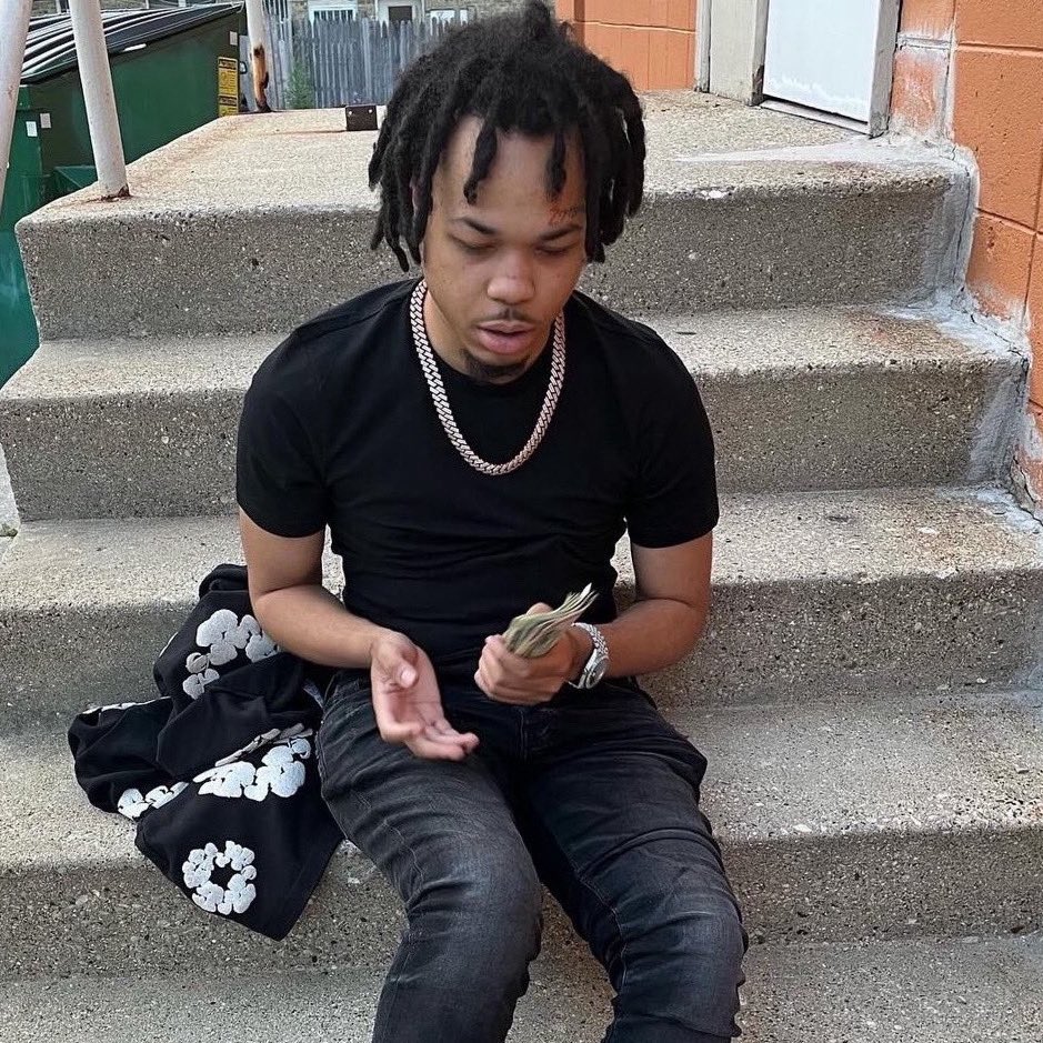 212mediaTV's tweet photo. Bloodhound Q50 had his whole roster at his funeral 😵‍💫 https://t.co/C409Bk5zcu