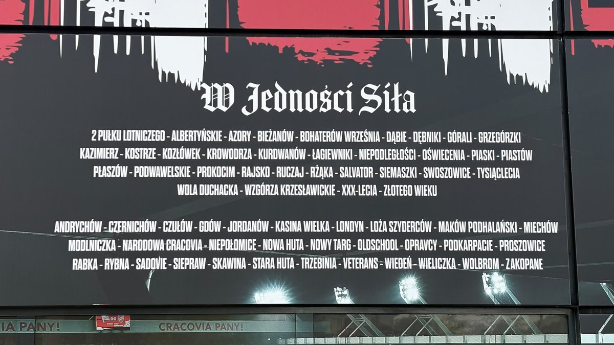 CRACOVIAOLDSCH1's tweet photo. Kolejny prezent od OldSchoola dla @KSCracoviaSA  i wszystkich jej Kibiców z okazji 120lecia💪🔥

Pomysł remontu POK-ów był od dłuższego czasu na tapecie, a obchody 120-lecia przyspieszyły temat. 
Dzięki udanej współpracy z @PiotrSadczuk i grafikami klubowymi udało się osiągnąć kompromis co do projektów satysfakcjonujący każdą ze stron.

Cracovia OldSchool będzie sponsorem oraz pomysłodawcą jeszcze jednego POKa.
Liczymy, że również przypadnie Wam do gustu ale narazie cicho sza 🤫