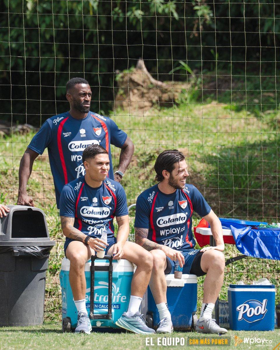 DIM_Oficial's tweet photo. 💪❤️💙 https://t.co/bbXTe0RKsT