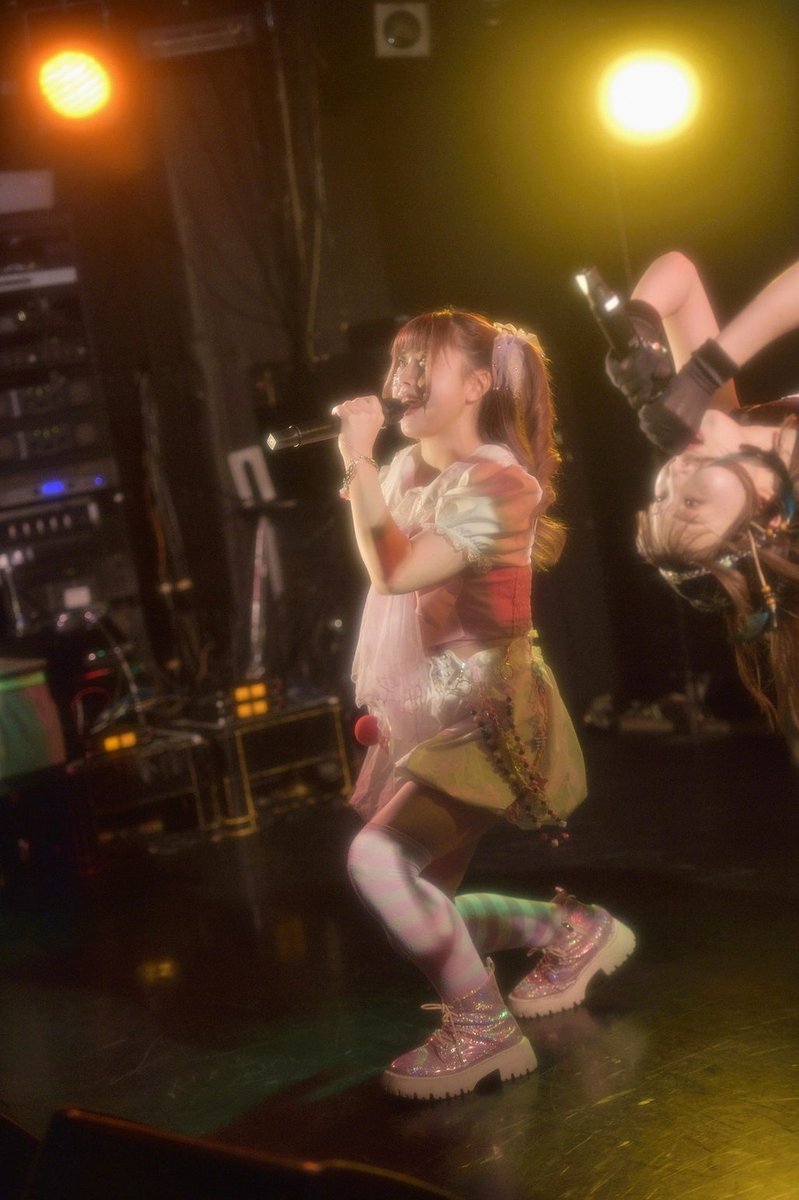 rody19724's tweet photo. 久しぶりに彼とのLINEが続くと、「少し関係が戻ってきたかも」って嬉しくなりますよね。
すると、
もう少し話したくなる。
次の日も送りたくなる。
会う約束まで進めたくなる。
でも、ここで一気に距離を縮めようとすると、彼が「また前みたいになるかも」と身構えてしまうことがあります。 https://t.co/grxGVvWJQa
