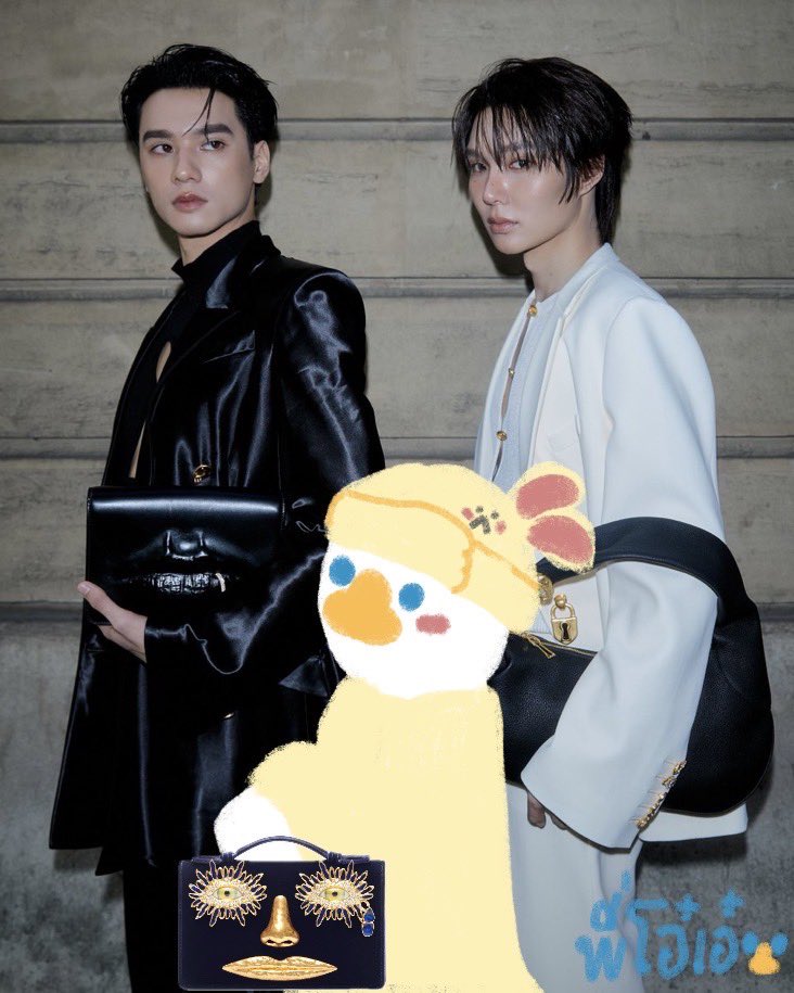 OhAe_Domundi's tweet photo. แซนวิชเก่งน้ำปิงไส้โอ๋เอ๋หม่ำไม่ได้ ดูได้อย่างเดียว 🥪 we stick together, always 🤍🫂 แม้ตัวอยู่ไกล แต่ใจใกล้ซาเหมอ! 🤲🏻🩷 วันนี้เป็นอีกหนึ่งวันที่พี่จะจำไม่ลืม ฮีโร่ของพี่ไม่ได้อยู่ในหนังสือการ์ตูน แต่อยู่ในภาพนี้เอง 🦸🏻 ภูมิใจที่สุดเลยคับ 💪🏻

KENG NAMPING IN PARIS FW27
#SchiaparellixKENGNAMPING
#Schiaparelli
#KengHarit #nampingster