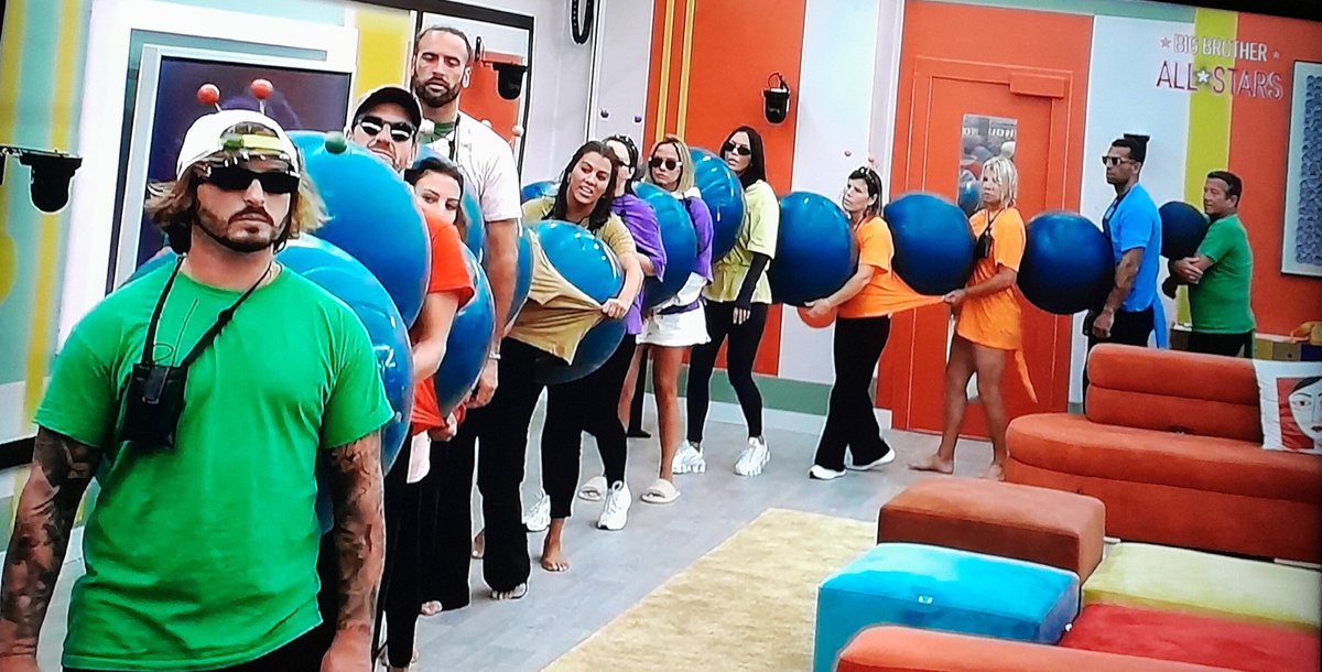 LSTW039444's tweet photo. Todos a fazer a prova menos o lider, até o diamond está a fazer com dor de barriga 😄
#bbtvi #bballatars https://t.co/hZz5z1AWdv