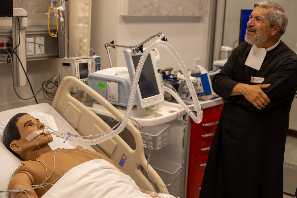 GaelAlumni's tweet photo. A new chapter in nursing education at Saint Mary’s! 

We celebrated the new Phelan Simulation Lab, home of Saint Mary’s new nursing program.

Made possible by lead donors Elizabeth Phelan ’92 and Jeff Phelan, the lab gives Gaels a place to build skills through hands-on training. https://t.co/22XsBJtwo1