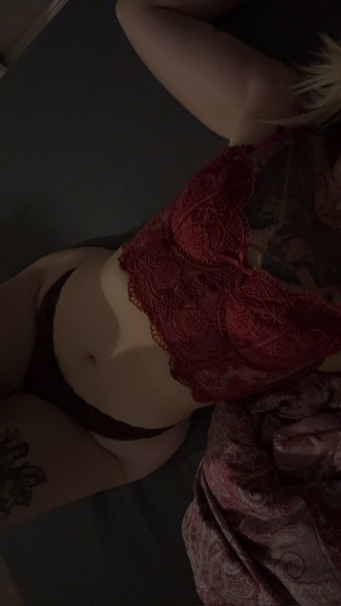 HelloKittycumie's tweet photo. Ein schöner Body kann auch viel aussagen 😉 https://t.co/ZWDgkZvR2t