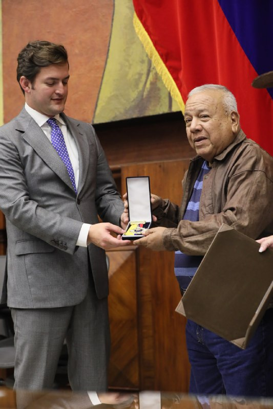 AsambleaEcuador tweet picture