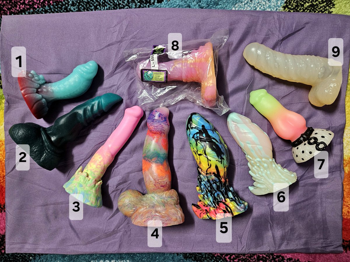 SkittlesSunset's tweet photo. All still available, lowered prices on almost everything! 
I really want to move on and start the next chapter of my life fresh so I really need all of these toys gone ASAP! Make me an offer! 🙏
Bundle deals available too, see alt text on last photo with specs and prices! https://t.co/BhaSgD6oOg