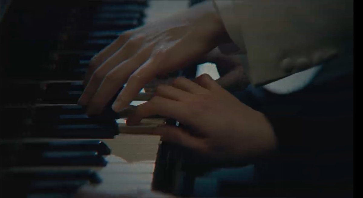 yohanatrix's tweet photo. was watching four hands two sonata's intro and i caught glimpses of hands with matching wedding bands dispersed with close-up shots of jeongpio's hands. so in conclusion, JEONGYO &amp; PIO ARE GETTING MARRIED IN THE LAST EPS!!!!! https://t.co/zv8gEmYaU1