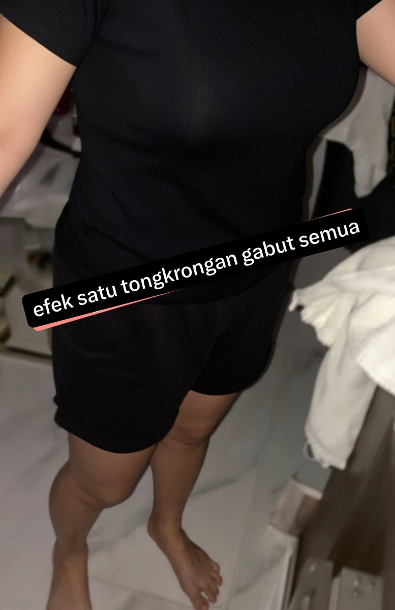 bonqing's tweet photo. kalau udah malem gabutnya gini ya

https://t.co/jVhAIhcCkB https://t.co/YSW1CdTrM0