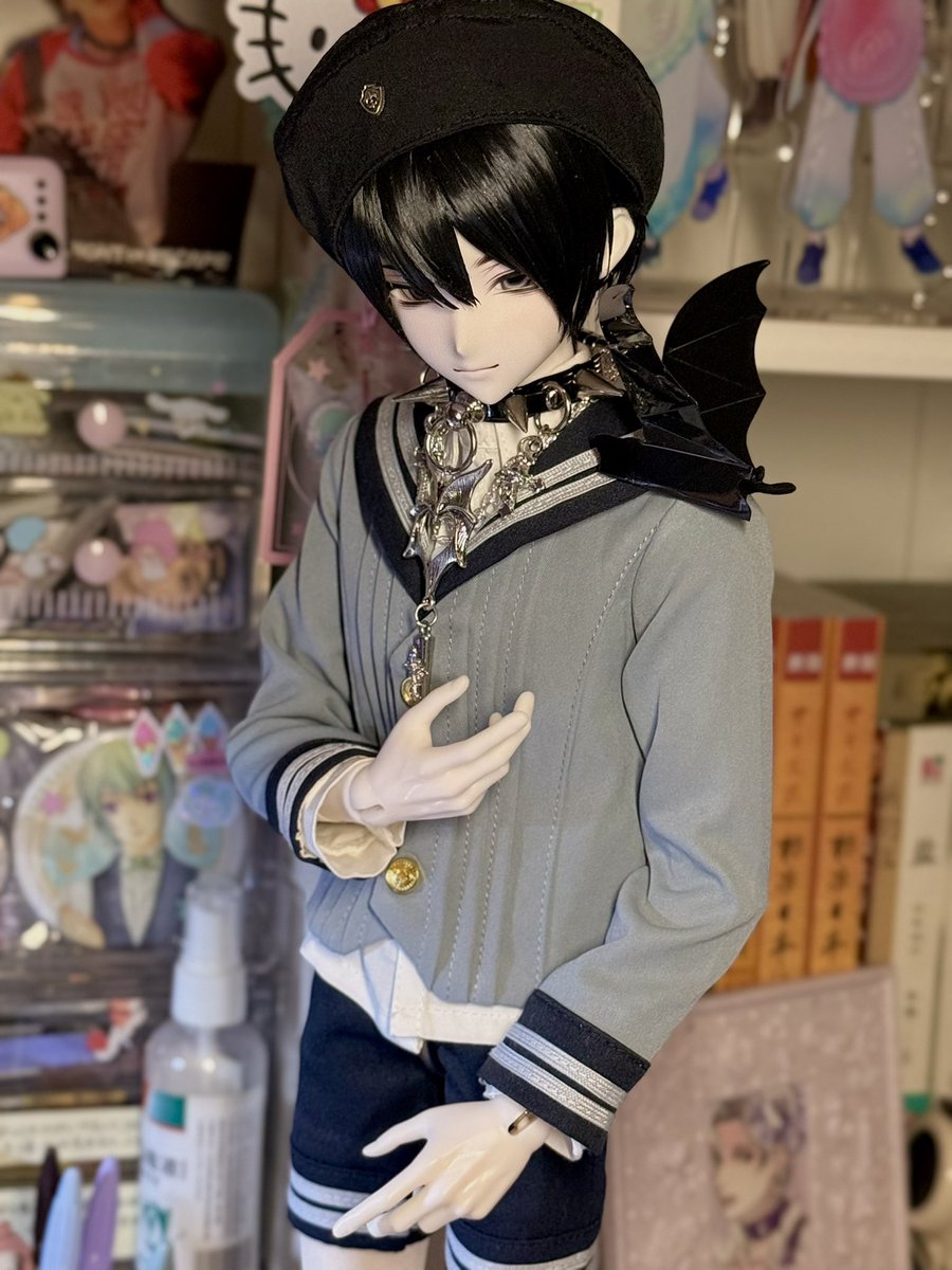 Mickeyliu030's tweet photo. 朋友送家水的项链已严肃佩戴！ https://t.co/C3TBHSVUHv