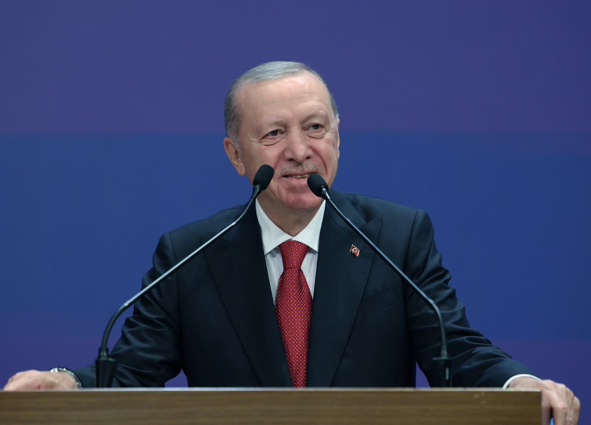mustafasenbd's tweet photo. Genel Başkanımız ve Cumhurbaşkanımız Sayın @RTErdogan’ın teşrifleriyle gerçekleştirilen İstanbul İl Kadın Kolları Mahalle Başkanları İstişare ve Değerlendirme Toplantısına katıldık.

Mahalle mahalle, sokak sokak bu kutlu davanın bayrağını dalgalandıran kadın kollarımızın her bir mensubuna fedakar çalışmaları için şükranlarımı sunuyor, toplantının hayırlara vesile olmasını diliyorum.