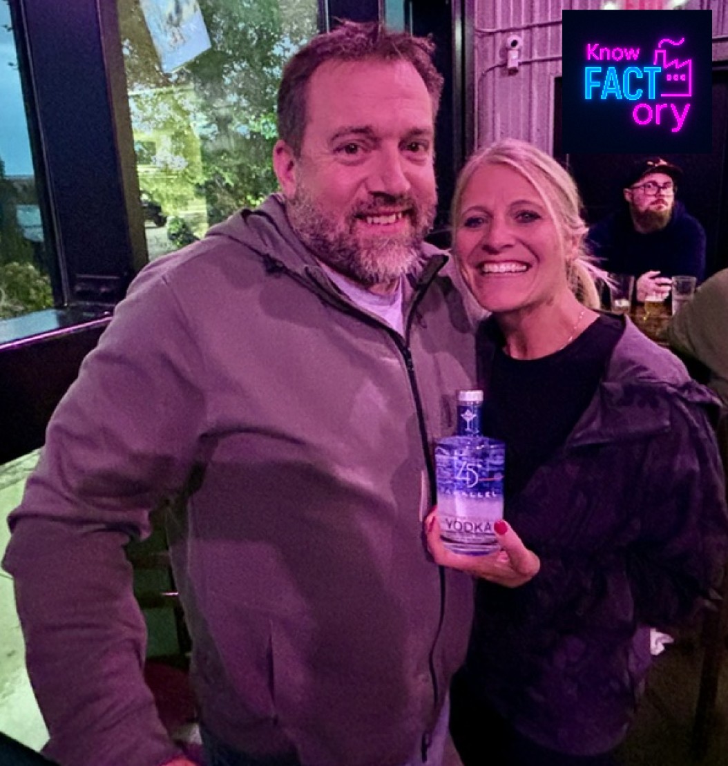 KnowFactory1's tweet photo. Kick off October the right way, with a night of Thursday delights at @45thParallelWI. The world's most entertaining trivia and incredible food and cocktails.  Join us!  Game time 6pm.  Join us! https://t.co/v3wGnhDEn2