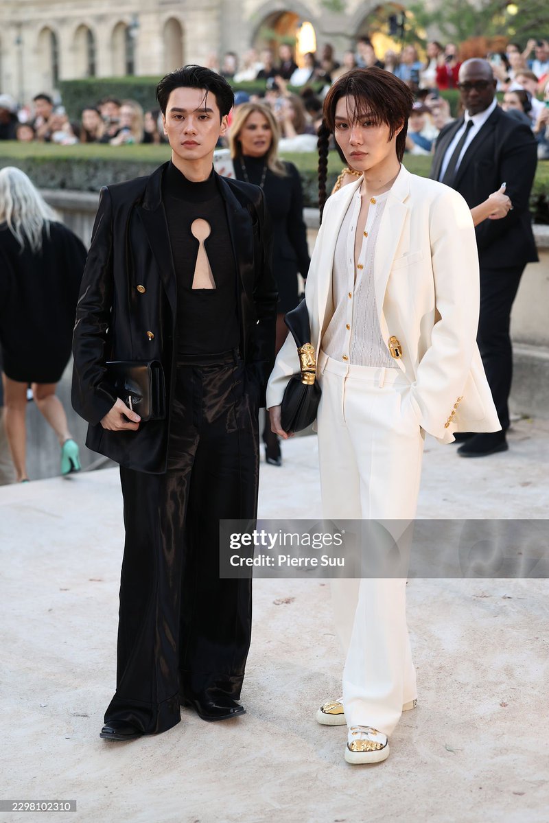 daisylyys's tweet photo. เก่งน้ำปิง ทุบ ๆๆๆๆ ไม่ตายกล้อง getty จิง ๆ 😫🙌🏻

KENG NAMPING IN PARIS FW27
#SchiaparellixKENGNAMPING
#Schiaparelli
#KengHarit #nampingster https://t.co/6PeHQifXIX