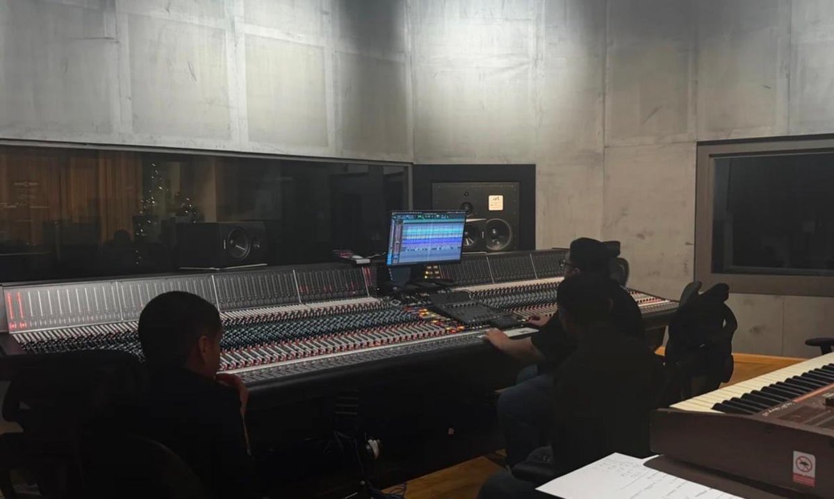 YasserBuali's tweet photo. Oumaima 2026 

#OumaimaO3 

#امل_من_البشر

To everyone working on the album,

God bless you all 🥰🎼

Soon 🎹
The first part will be released on 11/15 🎼 https://t.co/JFw4RC8hdA