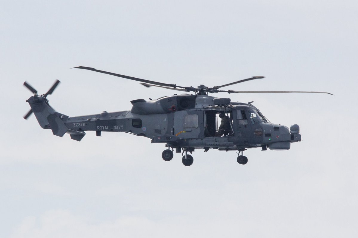 MedAeroNaval's tweet photo. RN Wildcat HMA2 ZM376 patrolling the airspace this afternoon
#avgeek #royalnavy #wildcat #gibraltar #planespotter @NavyLookout @air_intel @ForcesNews https://t.co/NBGqlhUhUS