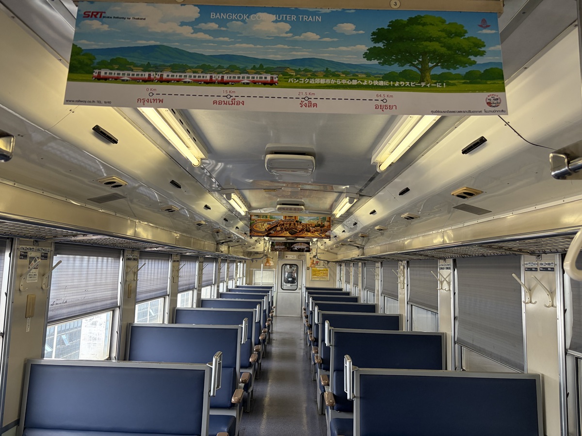 ottorapas's tweet photo. #タイ国鉄 の #キハ４０ の車内

日��で使われてた時の表示なども
残されてる

#タイ
#バンコク
#鉄道 https://t.co/mwlogYMDFq