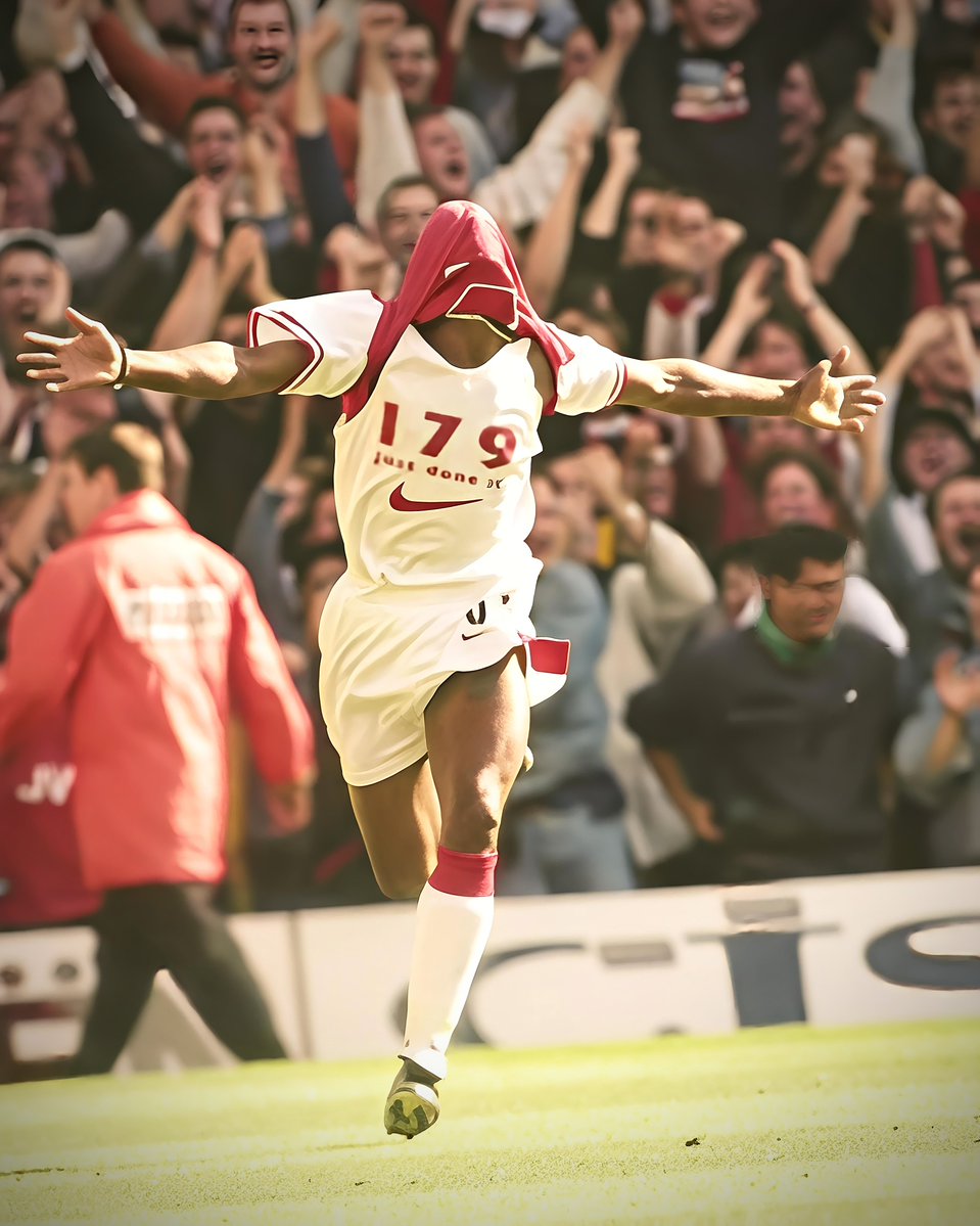 False9Theory's tweet photo. In 1997, Ian Wright celebrated breaking Arsenal’s all-time goal record with a shirt reading "179 - Just Done It."

He miscounted. The goal only tied it at 178.

He scored again 5 minutes later to save himself.

Is this football’s closest celebration disaster? https://t.co/2CQ2qaCCDM