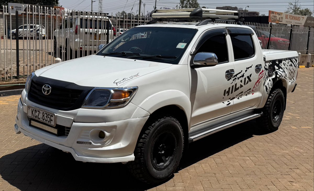 MackenzieAlesk's tweet photo. Toyota  Hilux*
✅ KCZ
✅ Year 2012
✅ 2500cc 
✅ 2KD Engine 
✅ 4wd optional 
✅ Auto Diesel 

*Asking Price - 2,800,000* Negotiable upon viewing  
Trade-in accepted  
Contact Alex 0704-342252 https://t.co/P2tJJacyVb
