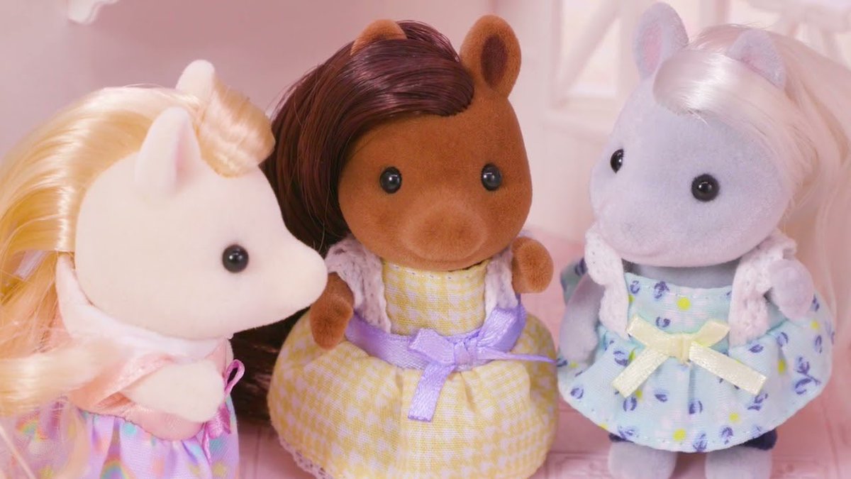 Lutraviolet's tweet photo. sylvanians ponies https://t.co/toz4YKQY0S