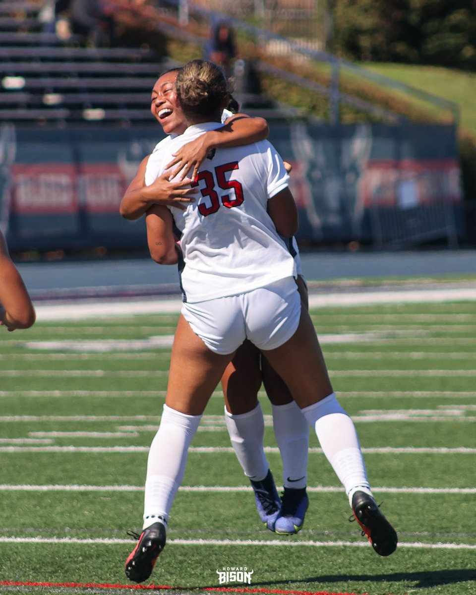 HUBisonSports's tweet photo. ⚽ | 1st half ✅ Tune in and cheer on @HowardWSoccer as they fight to keep a 1-0 lead over Central Connecticut!
📺: https://t.co/sS2t08W9xd
📈: https://t.co/yUuzNyfPNc
#HUBison #HBCUSoccer https://t.co/O7x9AGEz59