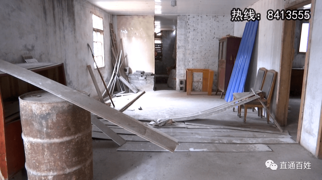 jenna_will__7a1's tweet photo. Need a reliable person to pick up the wooden pole at the station and bring it to the construction site to join the project, so we can start the lecture on building materials soon! https://t.co/CsME07SOSV