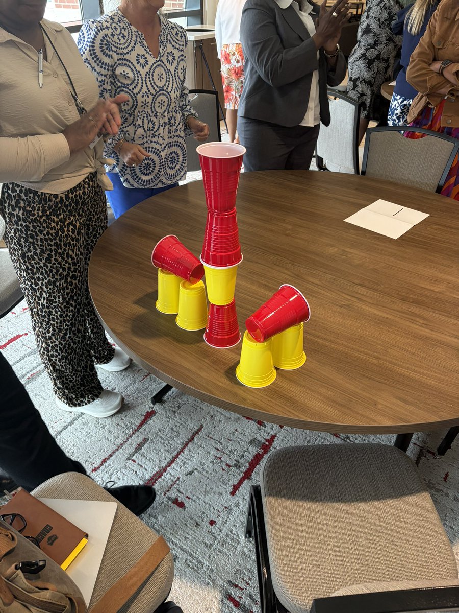 WJohnsonJMCSS's tweet photo. Building a stronger team starts with learning to listen—not just to respond, but to understand. 👂🏽

Today’s team-building activity challenged us to practice intentional listening: slowing down, creating space, and being fully present with one another. 🔗🫶🏽 https://t.co/fDXMVTPg0W