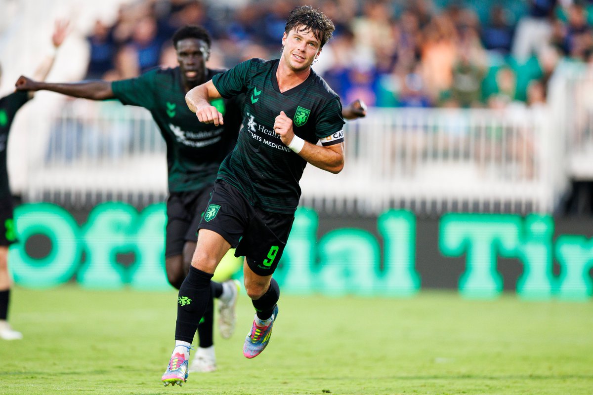 LexSporting's tweet photo. Only one of these guys scored seven (7!!!) goals tho 🤷

Vote @pgoodrum22 for @USLChampionship Player of the Month! 🗳️⤵️ https://t.co/8IcV32yf5x