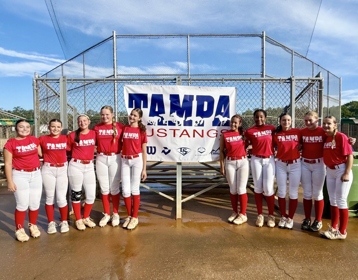elissa_moore31's tweet photo. This weekend we're in Clearwater playing the Michele Smith Classic! @MustangsBono @LineDsoftball @D1Softball @ExtraInningSB @USASoftball @ConnectSports_ https://t.co/Aw8DekVJ8H